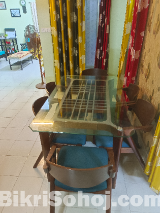 6 Site Dining Table